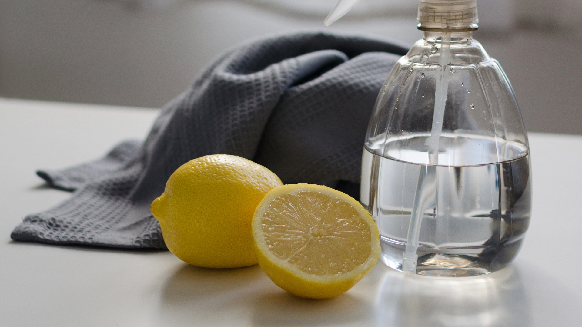 Limpieza ecológica con vinagre y bicarbonato: cuándo funcionan y cuándo es mejor utilizar otro producto